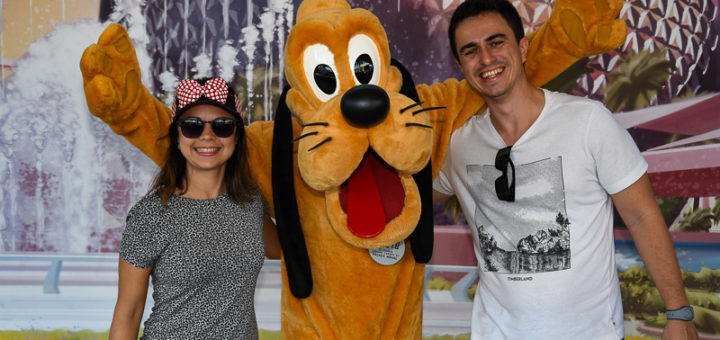 Epcot com Pluto
