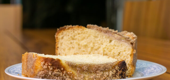 Cuca de Banana e Canela