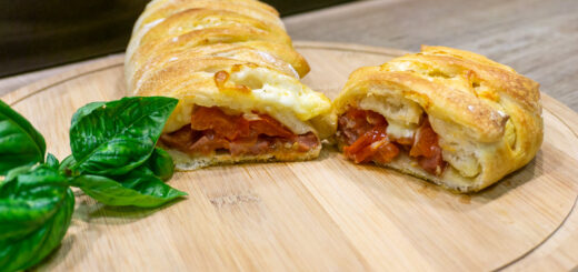 Pão branco recheado