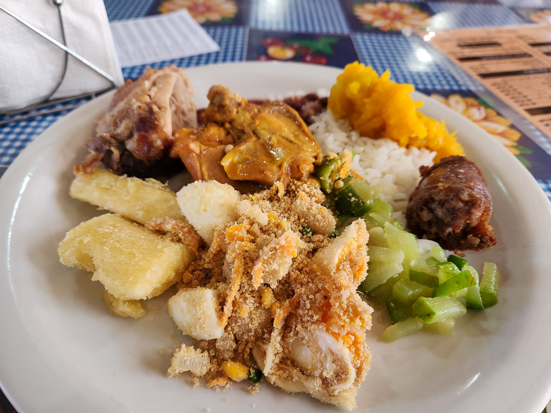 Restaurante Tempero da Angela, em Bichinho