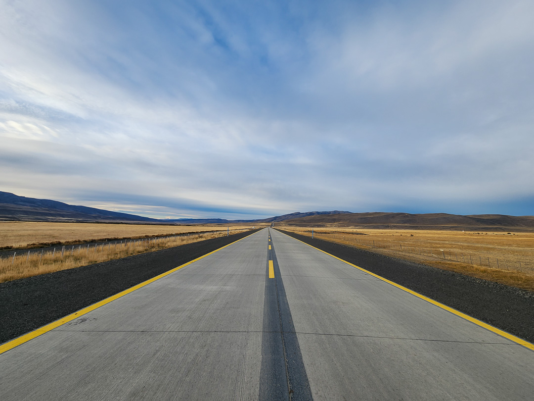 Estrada Torres del Paine